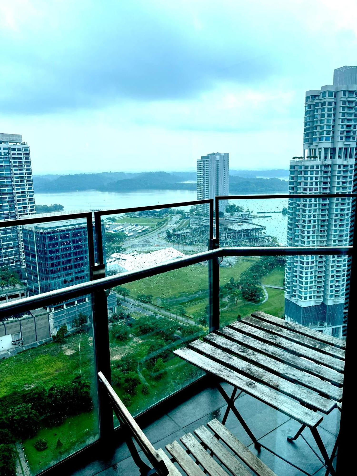 Almas Puteri Harbour Nusajaya Suite Room Exclusive Room 5 Min To Legoaland By Homespace Экстерьер фото