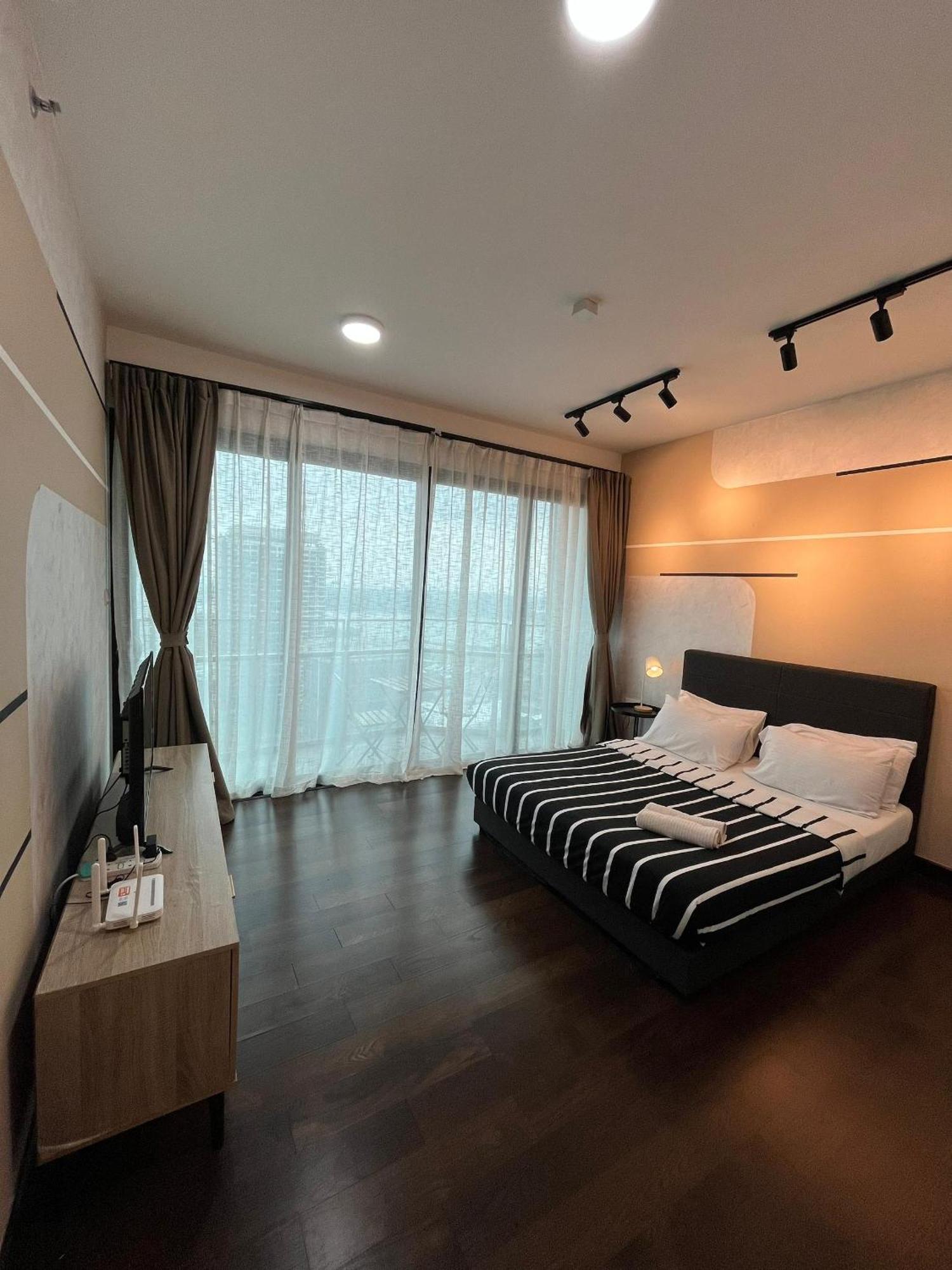 Almas Puteri Harbour Nusajaya Suite Room Exclusive Room 5 Min To Legoaland By Homespace Экстерьер фото
