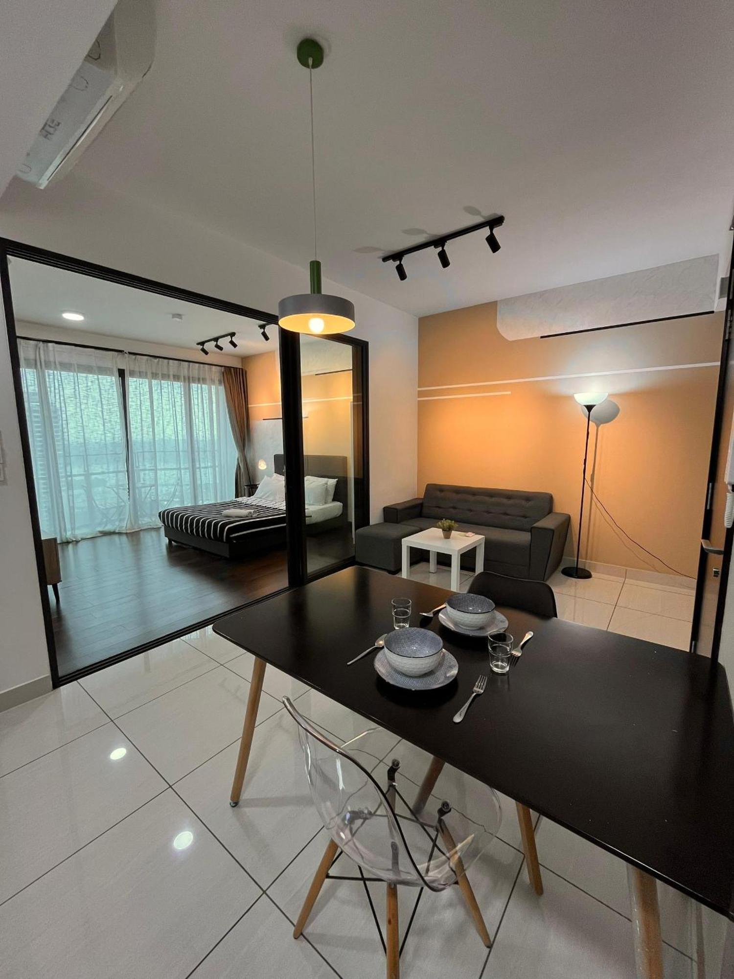 Almas Puteri Harbour Nusajaya Suite Room Exclusive Room 5 Min To Legoaland By Homespace Экстерьер фото